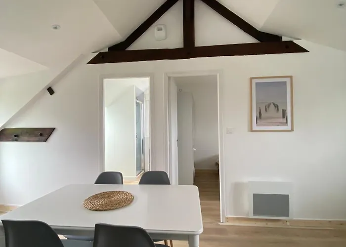 Les De St Mart Lejlighed *